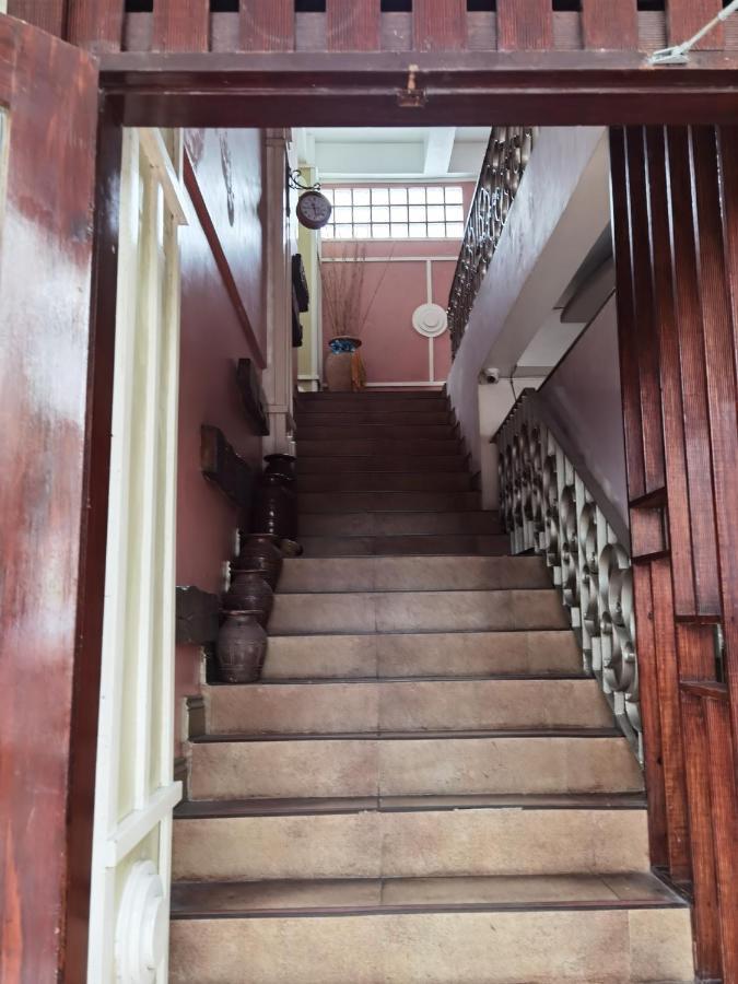 Reddoorz Near Colgante Bridge Naga City Exterior foto